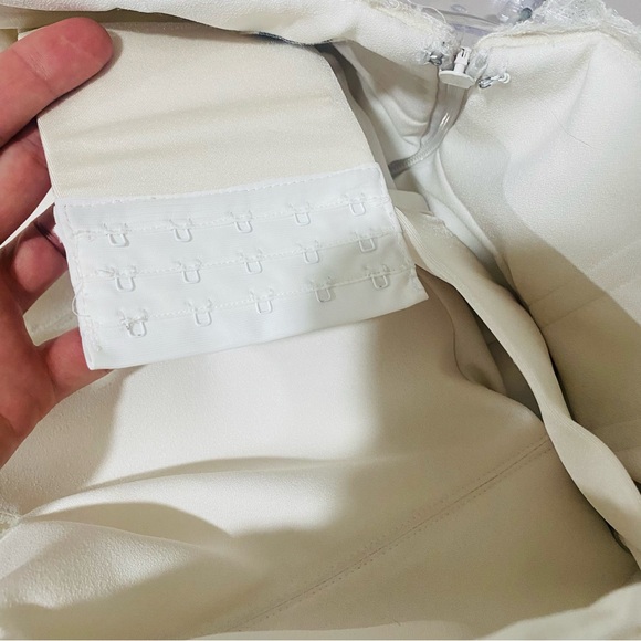 Enzoani Karissa Wedding Dress, Bridal Gown - Picture 10 of 16